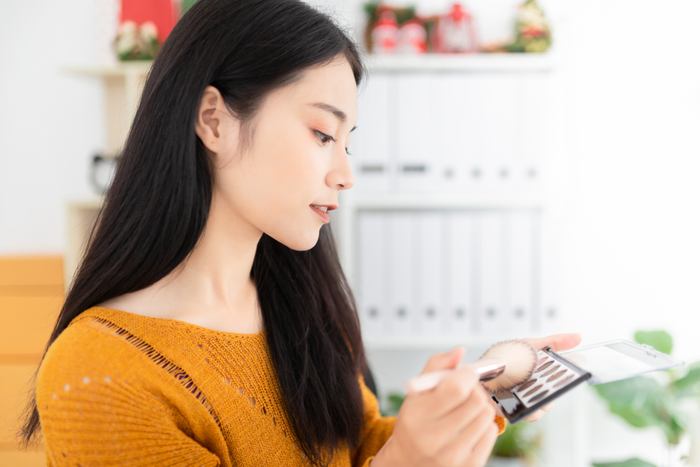 Wajib Selektif Ternyata Ini Bahaya Menggunakan Kosmetik Palsu Rumah Sakit Emc Wajib Selektif Ternyata Ini Bahaya Menggunakan Kosmetik Palsu Rumah Sakit Emc