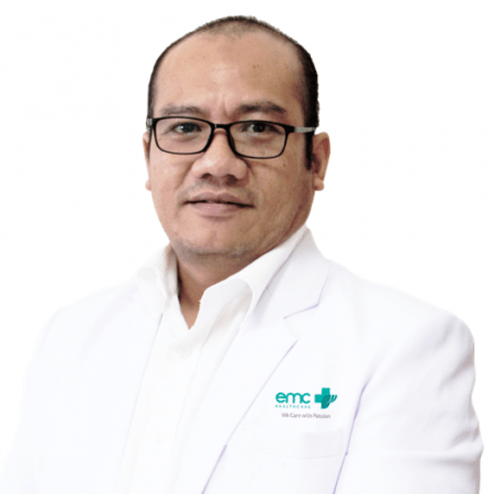 dr. Reza Musmarliansyah, Sp.B (K) Onk, FIRCS